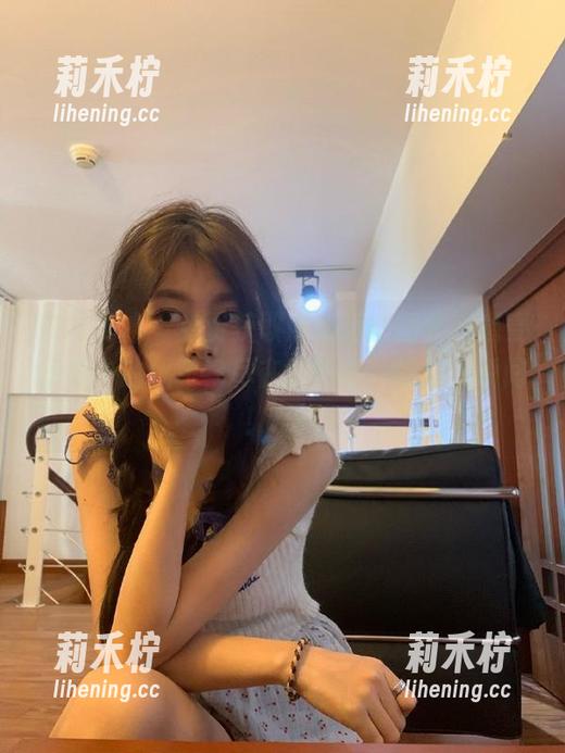 克拉女神-熙妍 克拉女神 - 免费获取熙妍运动图集,感受运动中的优雅,尽在她的每一幅精彩瞬间!.txt