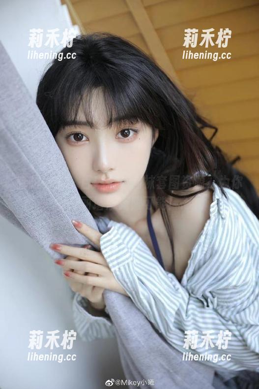 克拉女神-百琳 克拉女神 - 百琳精选网袜套图资源,为你的美丽增添无限可能!.txt