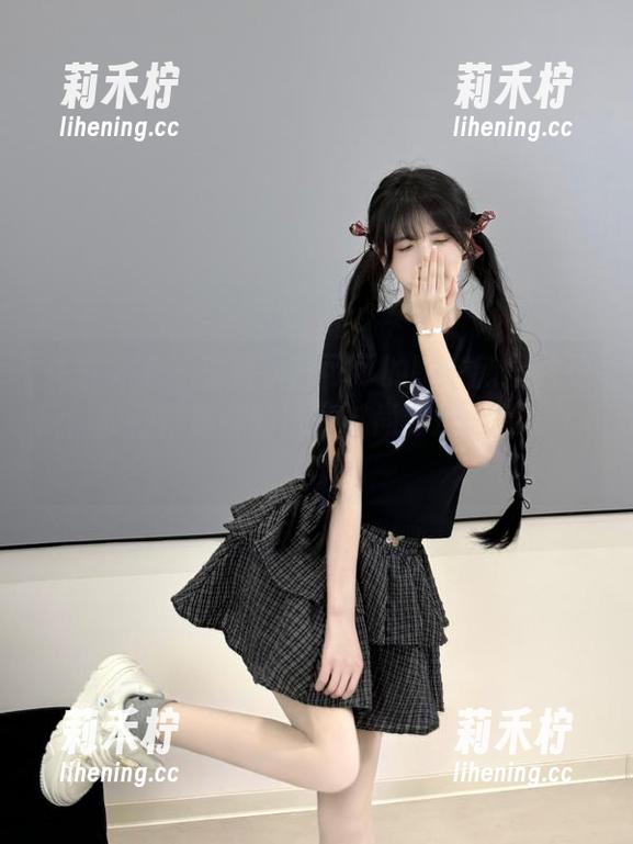 克拉女神-苏可可 克拉女神 - 来看看苏可可的睡衣新图片更新,轻松打造你的居家时尚穿搭灵感!.txt