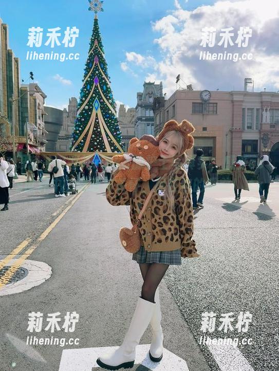 冲田凛花rinka 跟随冲田凛花rinka的护士写真实,感受cos世界中的温暖与关怀,尽在你的眼前!.txt