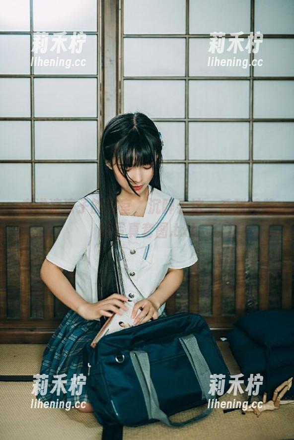 凉凉子 走进凉凉子的教室,沉醉于这一系列精美的写真套图.txt