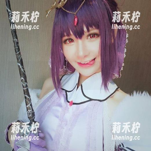 前羽rr 当前羽rr的私房写真遇上她的眼镜,搞笑和美丽撞出怎样的火花?.txt