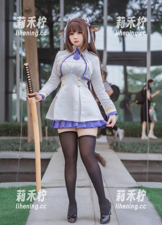 啊日日_Ganlory 啊日日_Ganlory圣诞写真作品:让你心动的视觉享受,立即下载体验!.txt