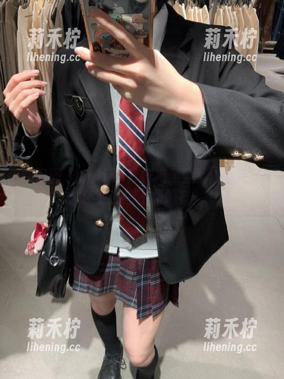 嗲囡囡-Celina青妍 嗲囡囡 - Celina青妍裸足全集:看完了,你还敢说你不想拥有?.txt