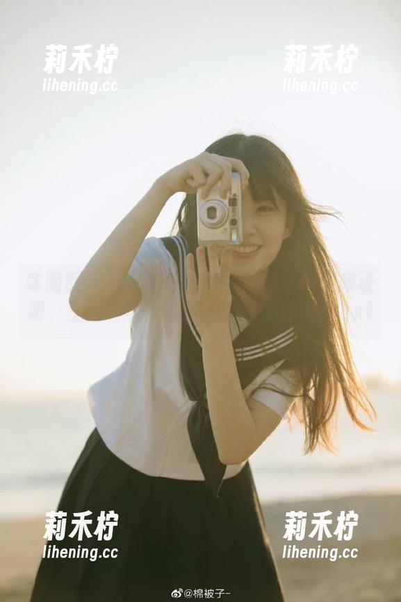 嗲囡囡-顾欣怡 嗲囡囡 - 顾欣怡油亮写真合集:用图集证明,生活其实可以这么油腻又迷人!.txt