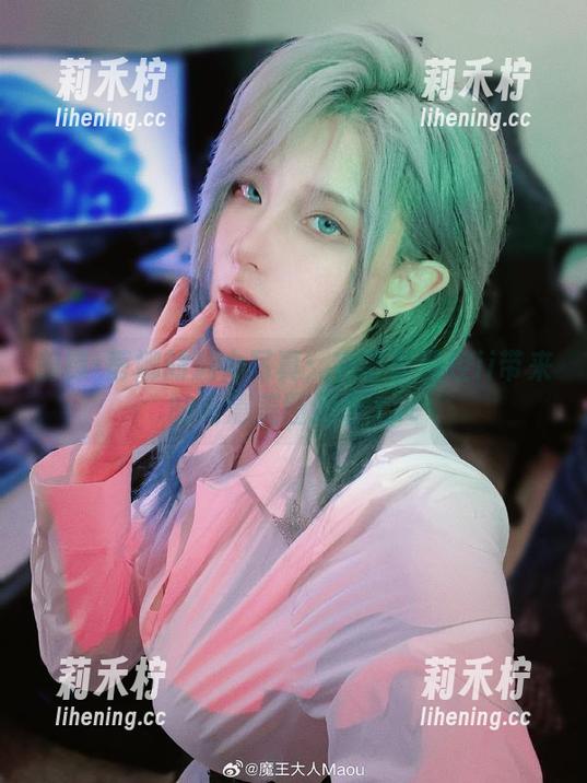 在下萝莉控ii 前锋·蒂娜的魅力写真:在下萝莉控ii带来的高清美图组合.txt