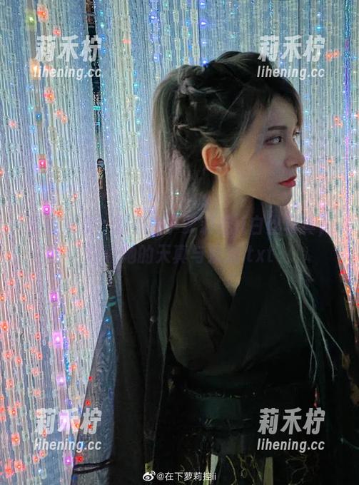 在下萝莉控ii 原图来袭!观看在下萝莉控ii白丝写真,领略她的天真与妩媚.txt