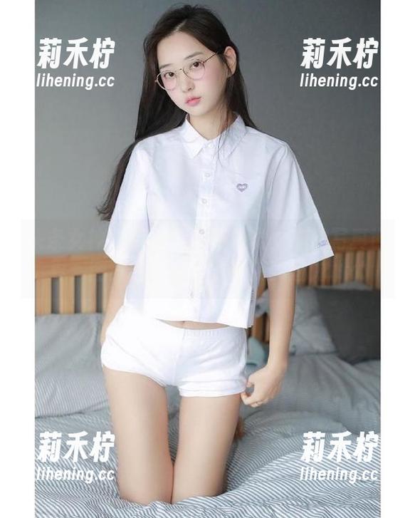 头条女神-张梓柔 头条女神 - 带你进入张梓柔女友的写真世界,图片合集别样呈现完美魅力.txt