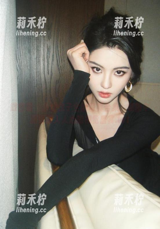 小优优子 微密圈 - 小优优子全新写真合集:原图中剧情深入人心的视觉盛宴.txt