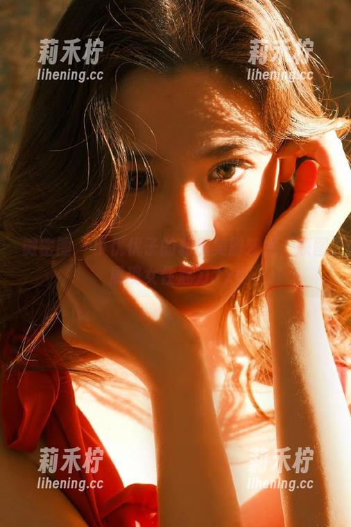 小优优子 微密圈 - 小优优子的私房美脚艺术,原图展现女性魅力.txt