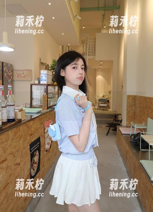 小优优子 微密圈 - 小优优子车内豹纹新套图更新,谁说豹纹不能如此优雅性感?.txt