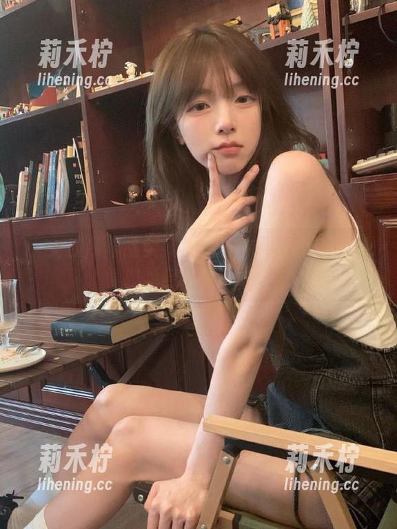 少女秩序 少女秩序作品全集:白丝休闲短裤中的时尚故事与青春乐章.txt