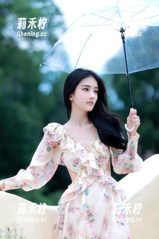 尤果网-周心情 尤果网 - 不容错过的美,周心情最新油亮写真原图,突破想象的视觉效果让你惊艳!.txt
