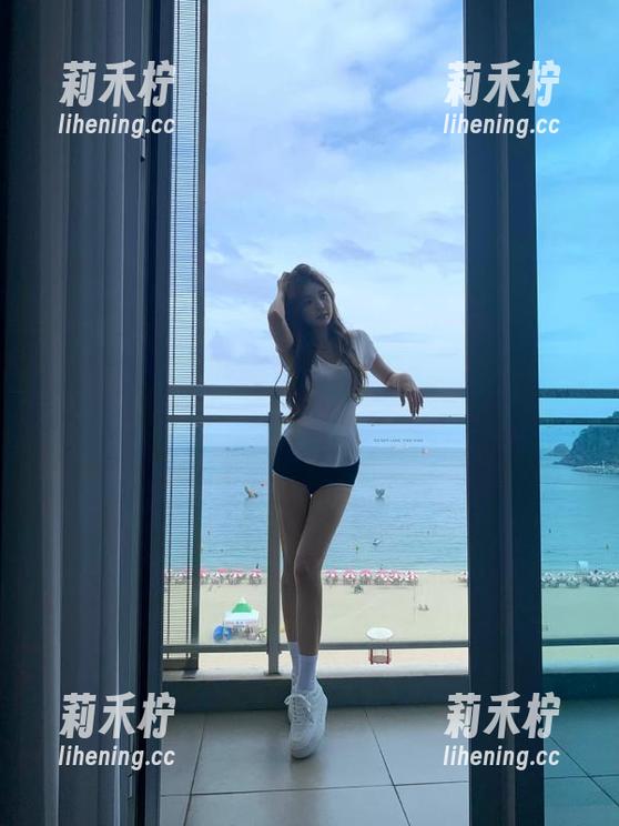 尤果网-曼曼 尤果网 - 曼曼秘书的梦幻合集,收藏下这份美丽的图包吧!.txt