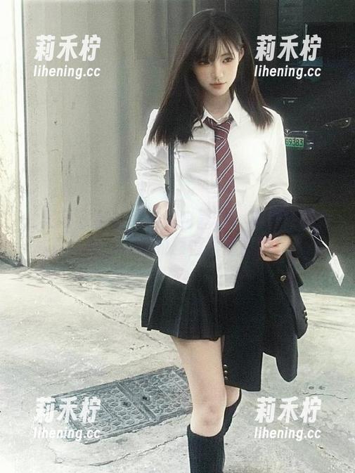 尤果网-研依 尤果网 - 拿起你的健身器材!研依体操服写真合集,笑点和颜值双重在线!.txt