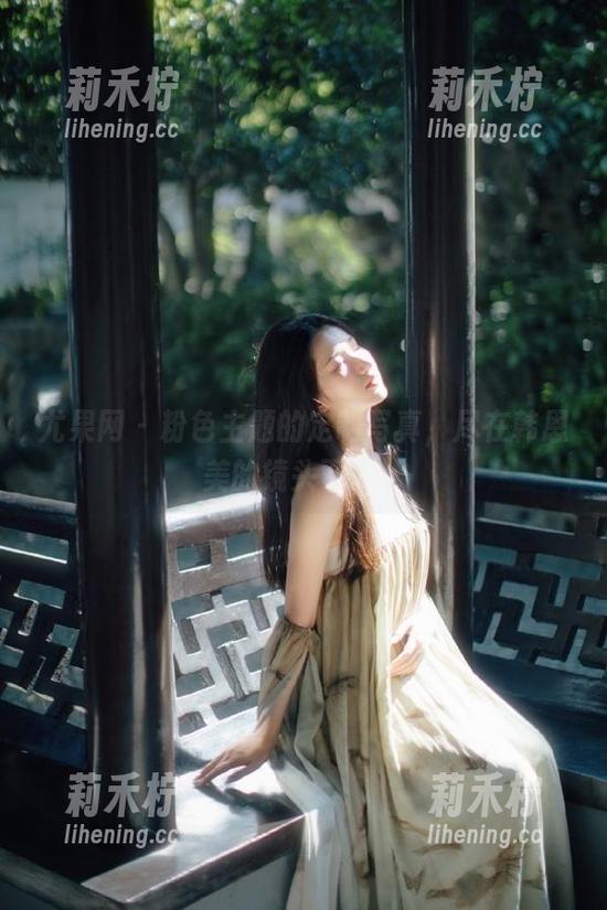 尤果网-韩恩美 尤果网 - 粉色主题的定制写真,尽在韩恩美的镜头下.txt