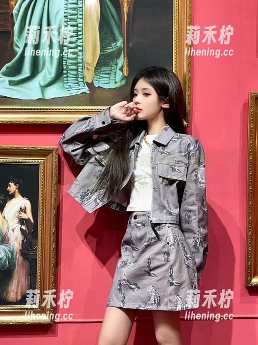 尤物馆-nova李雅 尤物馆 - nova李雅的睡衣私拍图包,带你走进她的日常私密世界.txt