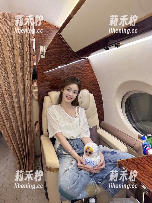 尤蜜荟-周于希 尤蜜荟 - 周于希私拍图包:在浴缸中的柔情似水,动人心弦.txt