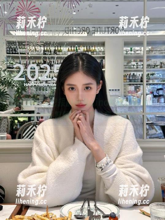 希希Gina 微密圈 - 亲密接触希希Gina的自拍艺术,绝美图片与视频-第一部分带你探索.txt