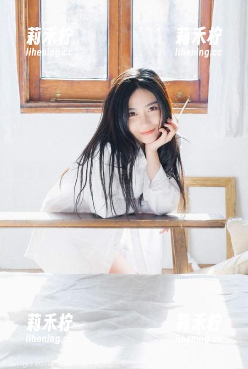 张思允nice 微密圈 - 张思允nice:职业装写真作品资源,定义时尚职场新风尚.txt