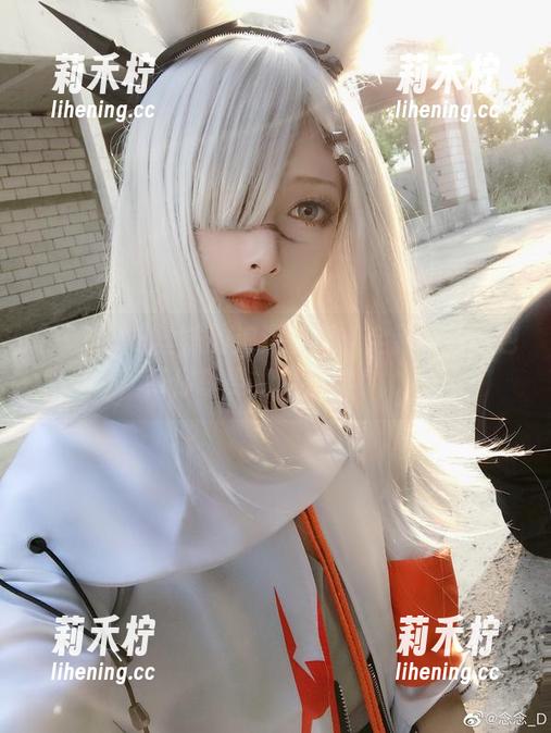 念念_D 念念_D与丝袜的浪漫邂逅:全新cos图包,带你享受视觉盛宴!.txt