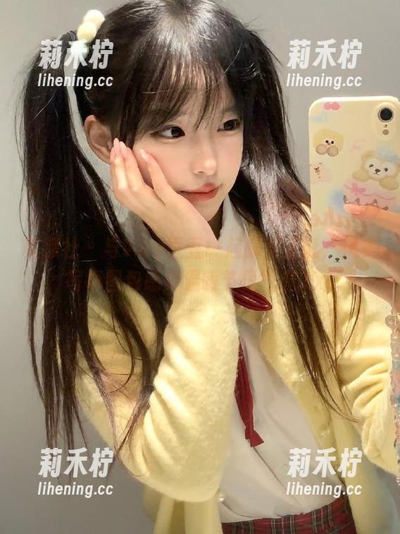 星颜社-Vily豆豆 星颜社 - 与Vily豆豆一起探索圣诞,精美写真图包感受温暖节日气息.txt