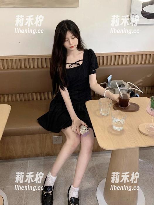 果团网-龚玥菲 果团网 - 圣诞节特辑:龚玥菲的高清美图,带你感受节日的魅力.txt