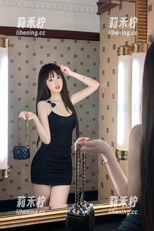 果团网 果团网甜心萝莉全集,尽览独特写真风格与创意.txt