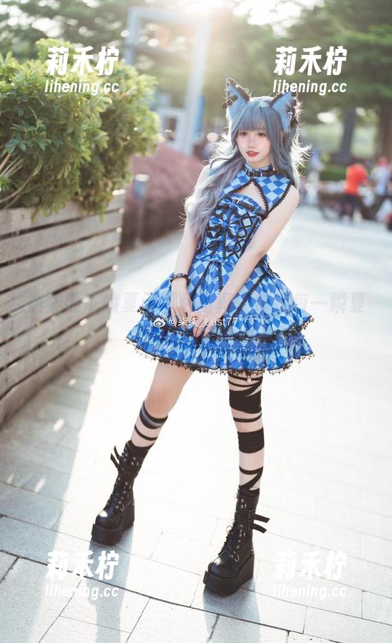柒柒要乖哦 柒柒要乖哦夏天福利写真,捕捉每一瞬夏日的美好.txt