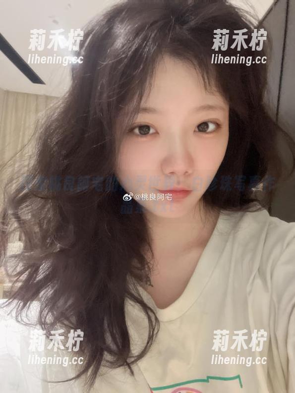 桃良阿宅 探索桃良阿宅的心灵世界:白珍珠写真作品集.txt