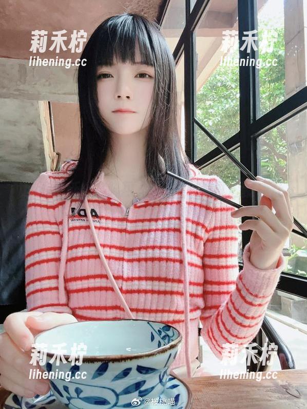 桜桃喵 精选最新桜桃喵可爱写真,美图汇聚,让你爱上这个小可爱!.txt