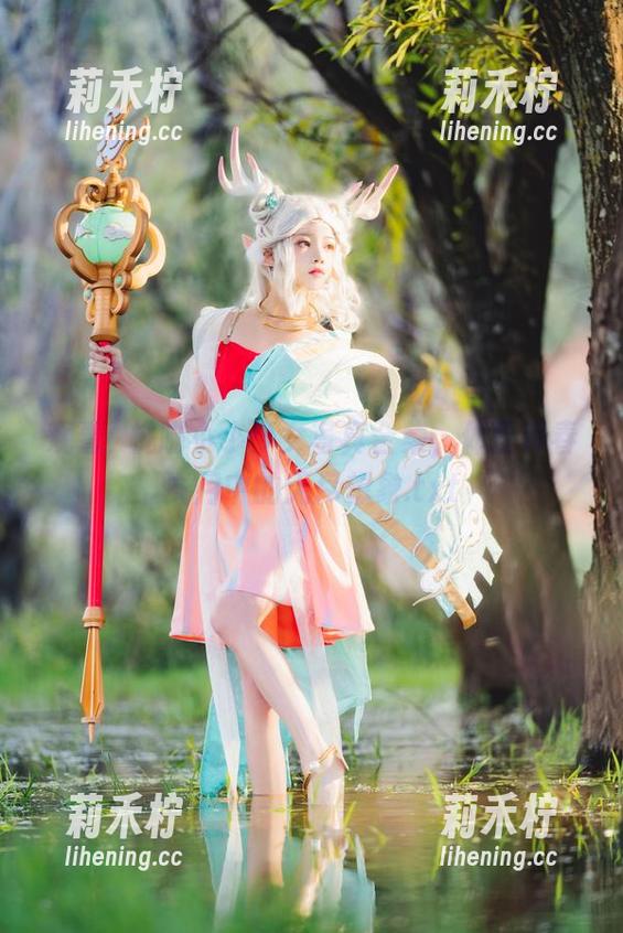 桜桃喵 观看桜桃喵小小少女写真合集,体验青春岁月中的无尽想象.txt