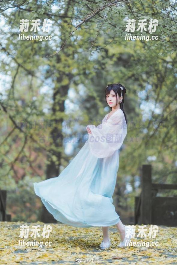 桜桃喵 心动的瞬间!和“桜桃喵”一起欣赏JK百合风格的超萌cos图册.txt