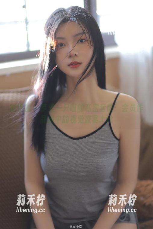 梦里一只喵 微密圈 - 梦里一只喵的私密套图:会员作品集中的视觉盛宴.txt