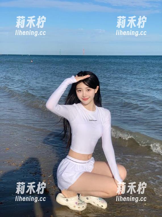 模范学院-诗诗kiki 模范学院 - 诗诗kiki全套体操服作品,运动与时尚完美融合的青春展现!.txt