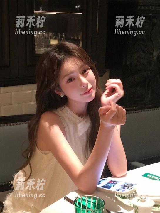 爱蜜社-Angela小热巴 爱蜜社 - 水手服下的Angela小热巴,高清套图记录她的每一个俏皮瞬间,快来围观!.txt