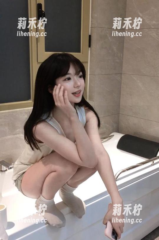 爱蜜社-萌琪琪Irene 爱蜜社 - 萌琪琪Irene高跟鞋作品集更新:每一次步伐都散发出无限魅力.txt