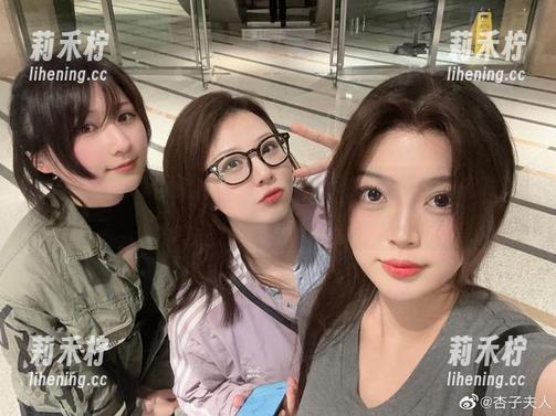 白烨烨 白烨烨的高清幽默秘笈,免费下载秘书的私人时间写真.txt