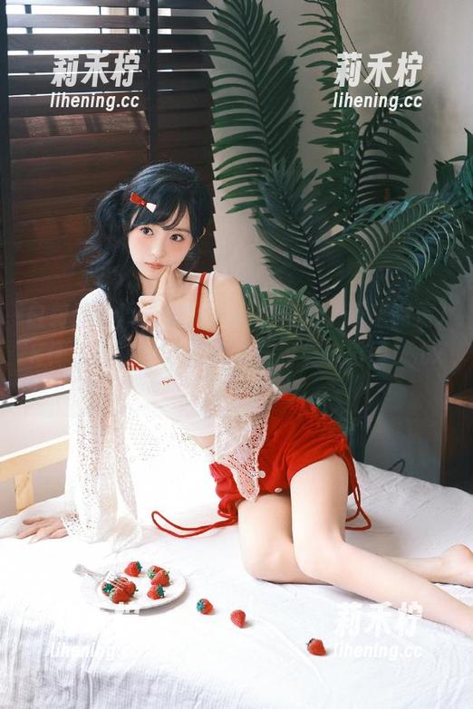 白莉爱吃巧克力 白莉爱吃巧克力潜入私密空间,带来高清JK闺房图包,尽享青春与甜美的碰撞!.txt