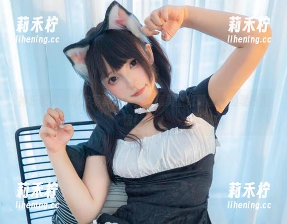 神乐坂真冬 神乐坂真冬泳衣写真合集,携精美壁纸唤醒你的夏日激情!.txt