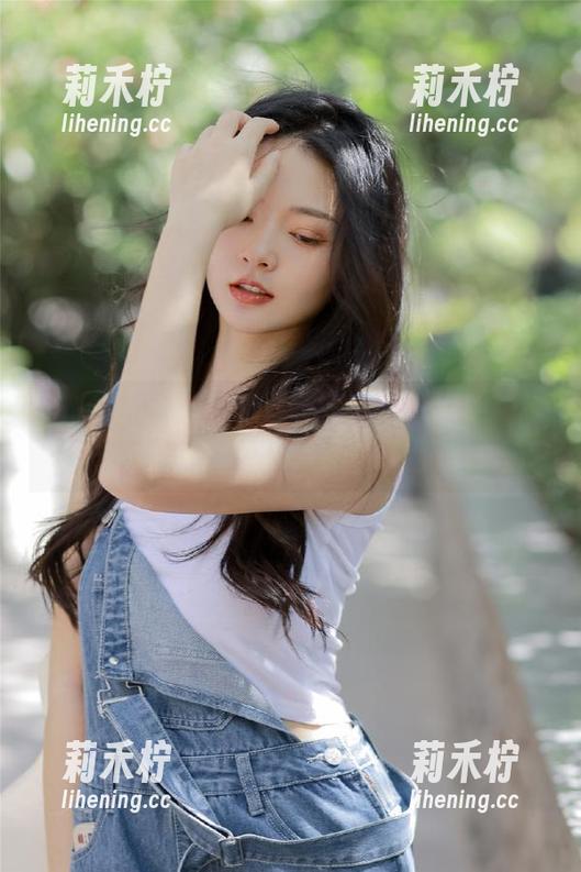 秀人网-周于希Sally 秀人网 - 发现周于希Sally的女王魅力,免费写真资源让你享受视觉盛宴!.txt