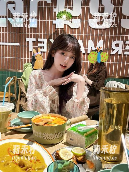 秀人网-周慕汐fairy 秀人网 - 周慕汐fairy泳装图片合集:在这个炎炎夏日,让我们一起畅游在美丽中!.txt