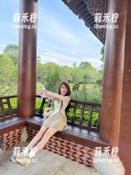 秀人网-圆圆酱 秀人网 - 跟随圆圆酱的步伐,豹纹写真集大公开:分享不一样的风情与个性!.txt