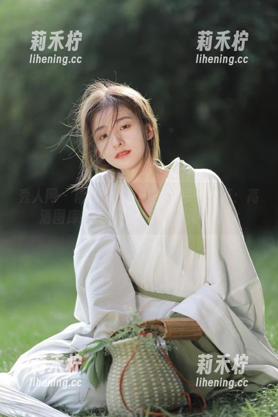 秀人网-大橘BBKira 秀人网 - 精选大橘BBKira吊带写真:高清图库捕捉每一个动人瞬间!.txt