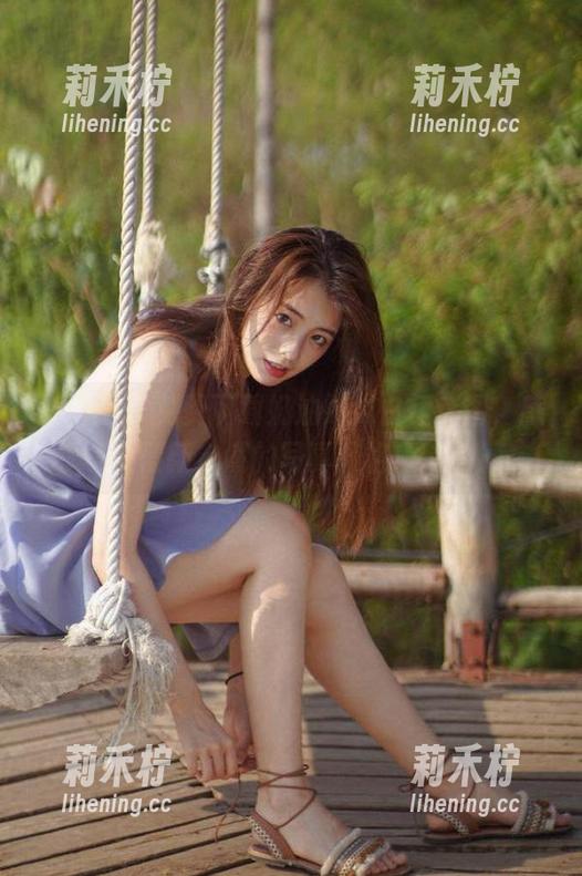 秀人网-奶油妹妹 秀人网 - 免费下载奶油妹妹白裙套图,感受清新自然的写真风格!.txt