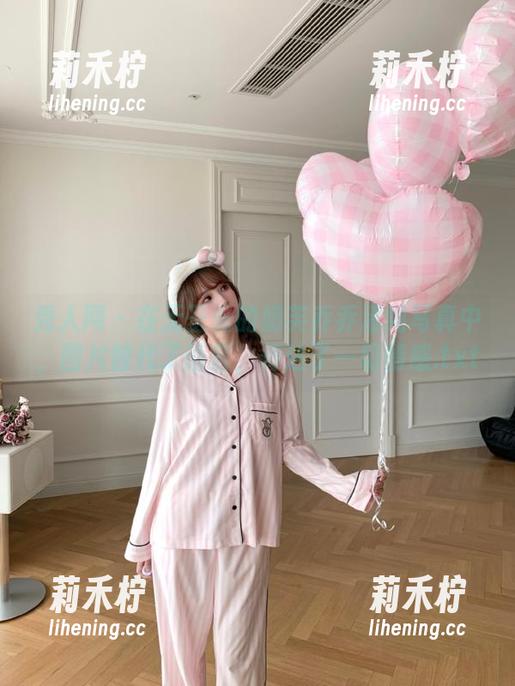 秀人网 - 在无圣光的奶芙乔乔清纯写真中，图片替代了语言，传达了一切情感.txt