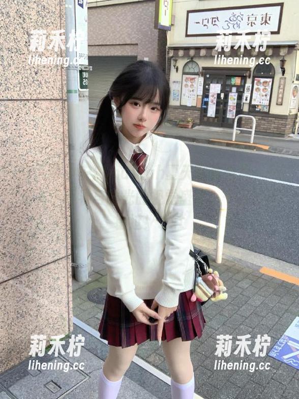 秀人网-安然maleah 秀人网 - 安然maleah夏天写真合集,一场关于青春与时光的视觉盛宴,千万不要错过!.txt
