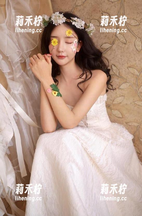 秀人网-徐媛媛 秀人网 - 欣赏徐媛媛黑丝美臀写真,感受那份无法抗拒的视觉冲击力.txt
