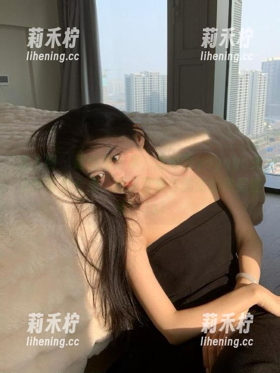 秀人网-悠悠酱yoyoyo 秀人网 - 超热血分享,悠悠酱yoyoyo兔女郎写真合集,尽享可爱与美丽的完美碰撞!.txt