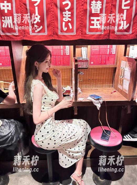秀人网-杜viki 秀人网 - 福利精选!杜viki在死库水中的唯美写真图片,让你赞不绝口.txt
